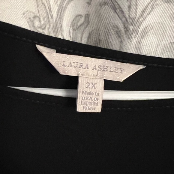 Mid Sleeve Tee Shirt Dress - Picture 3 of 3